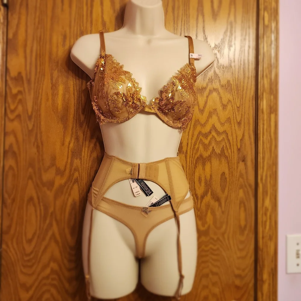 Victoria Secret Lace Embroidered Runaway  Bra & Garter Set - Gold - Picture 2 of 2